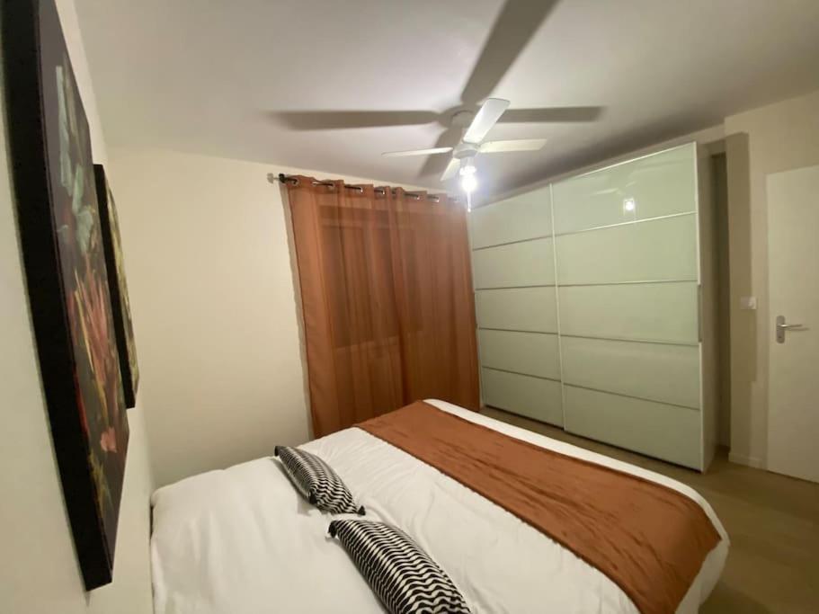 Appartement T2 Spacieux Et Equipe Mions المظهر الخارجي الصورة